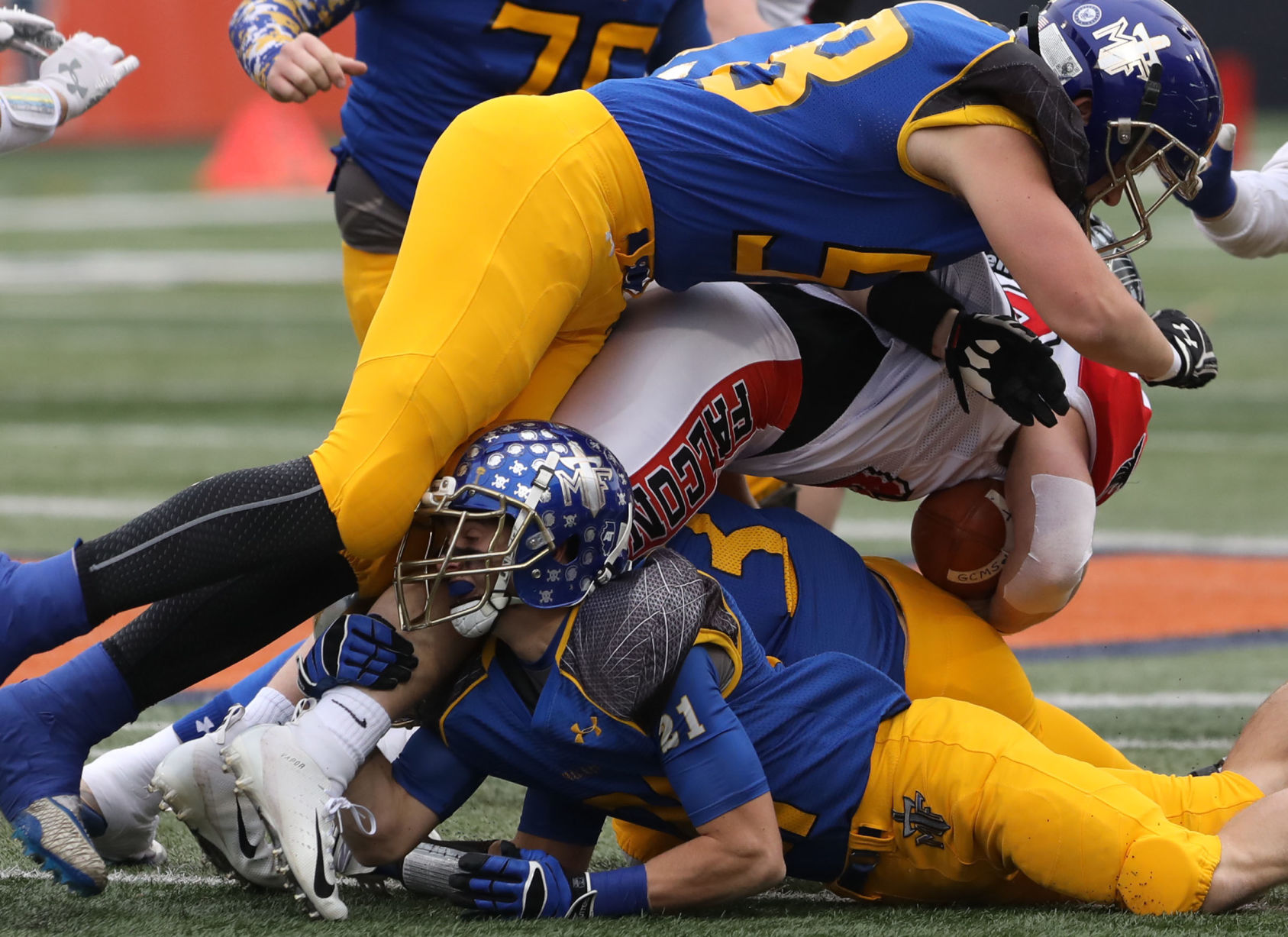 Maroa Forsyth vs GCMS football 11 11.24.18.jpg